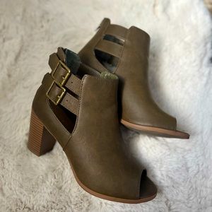 Olive green Soda booties